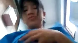 روشنی بالوں اور نیلی آنکھوں کے stepsister cashes Coochie