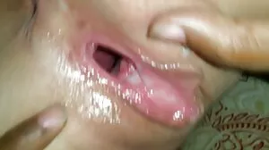 سنہرے بالوں والی نوجوان se ایف اے