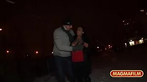 ہلکا لڑکی کی اطاعت کی دو طاقتور کاک