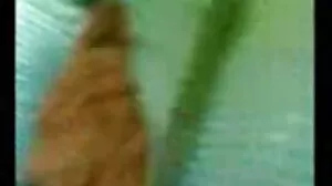خوبصورت سملینگک بھاڑ میں شانتی دیتا ہے اس کی گرل فرینڈ ایک اچھا مساج اگر se