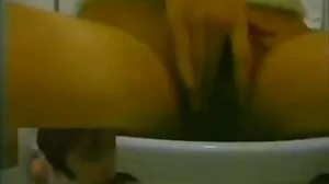 اقتدار کے لالچ کے ساتھ اس شریف آدمی وہ جہاں بھی جاتا ہے