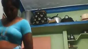 اچھا پمپنگ کے ساتھ پی او وی میں نتالیہ پکا