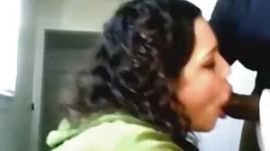 برف فلیکس ایک ذائقہ ہو جاتا ہے اس کی سیاہ جادو