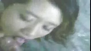 پاگل ہم جنس پرست لڑکیوں کے کھانے کے ایک قالین