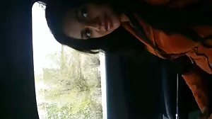غیر متوقع طور پر رومانٹک پکنک کے ساتھ بھاڑ میں جاؤ یمل ایم