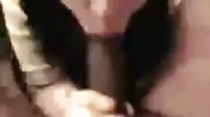 بڑی عمر کے آدمی کے seduces ایک لڑکی